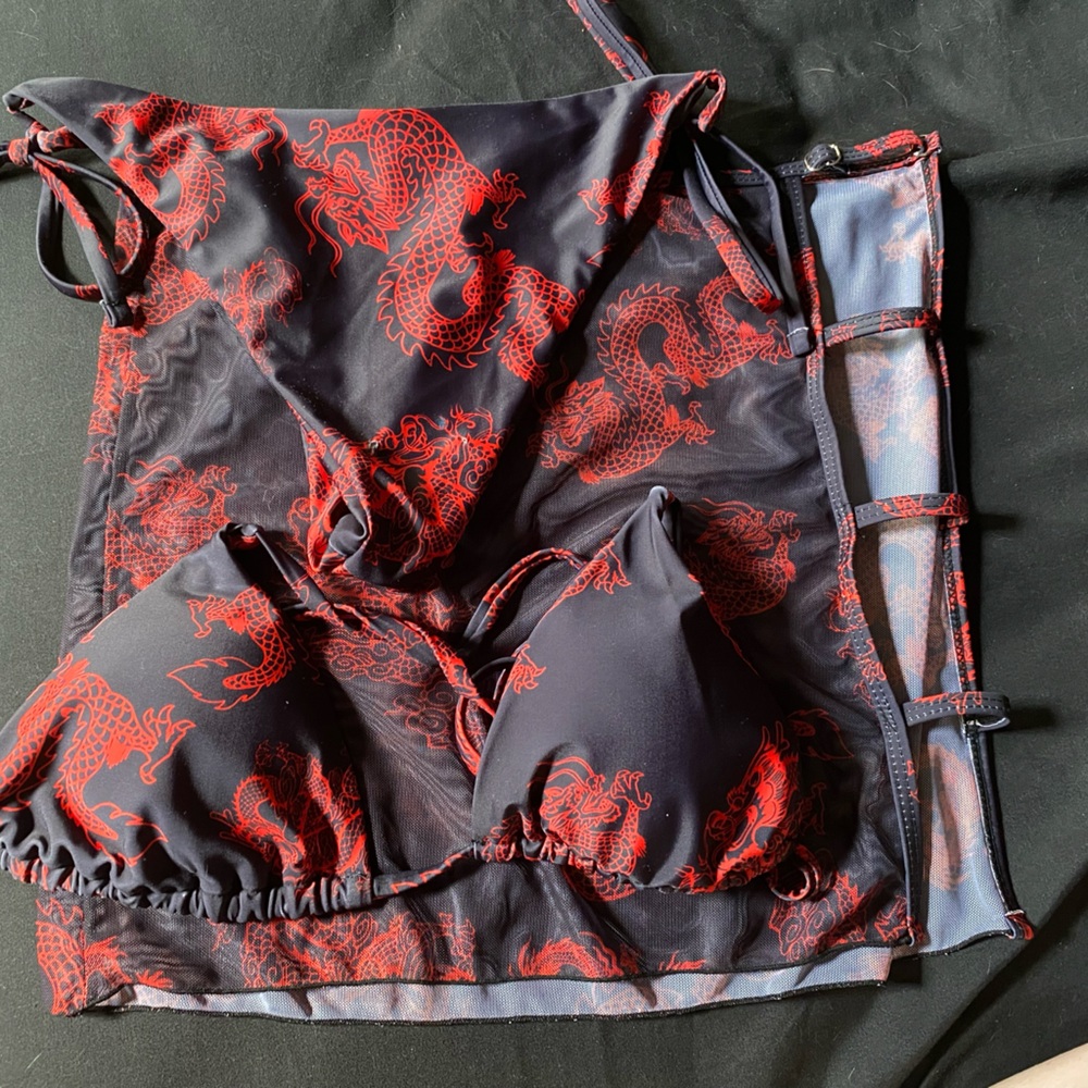 Red Dragon Bikini Set With Skirt Cover Up;Brand New;Size S;Completly Adjustable